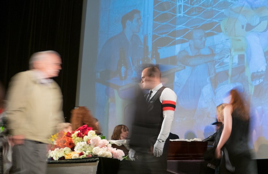 Прощание с Антоном Носиком прошло в Центральном доме литераторов 10 фото