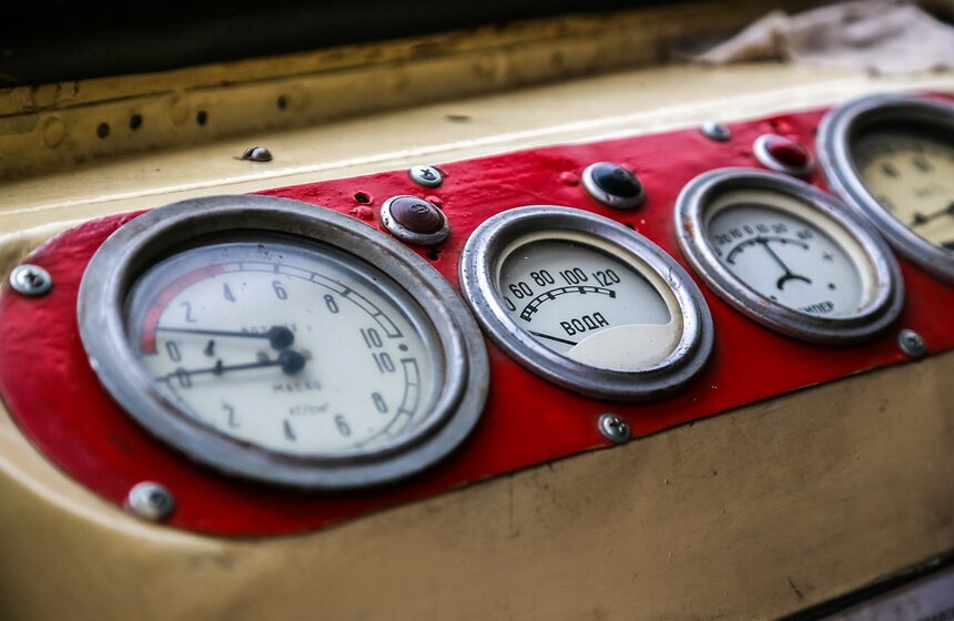 Парад ретротехники прошел в Москве 14 фото