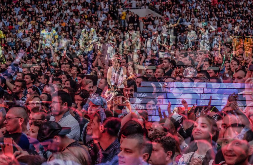 "20 лет на радость": юбилейный концерт "Ленинграда" в Москве 14 фото