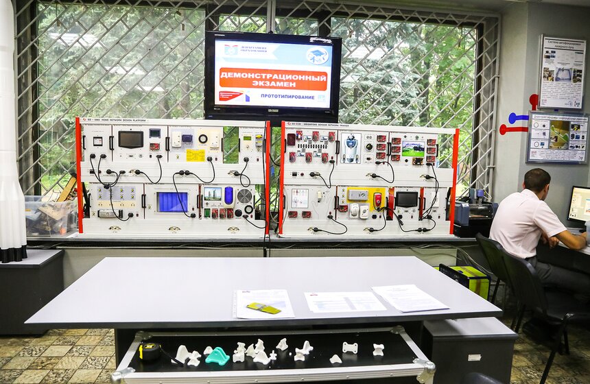 Школьники сдали экзамен по системе дополнительного образования 1 фото