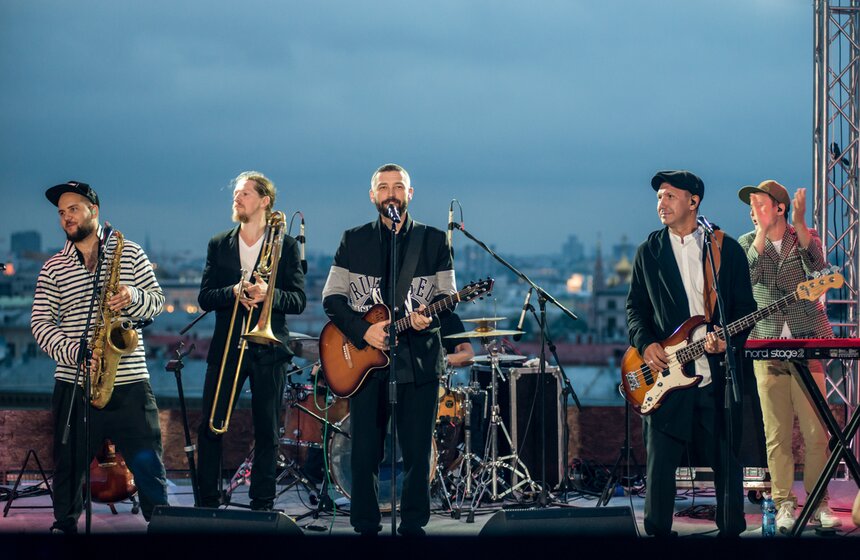 Концерт Uma2rman на крыше телеканала "Москва 24". Фото 3 фото