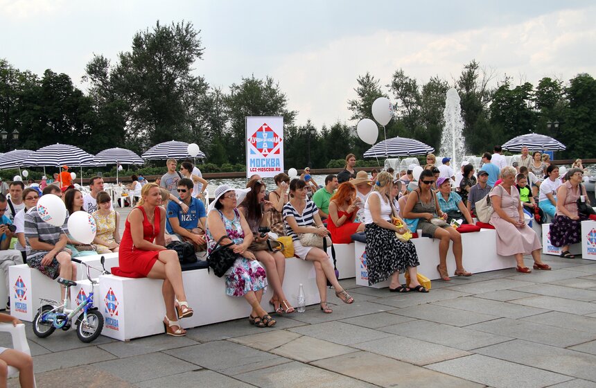 На Фестиваль клубники привезли около двух тонн ягод 1 фото