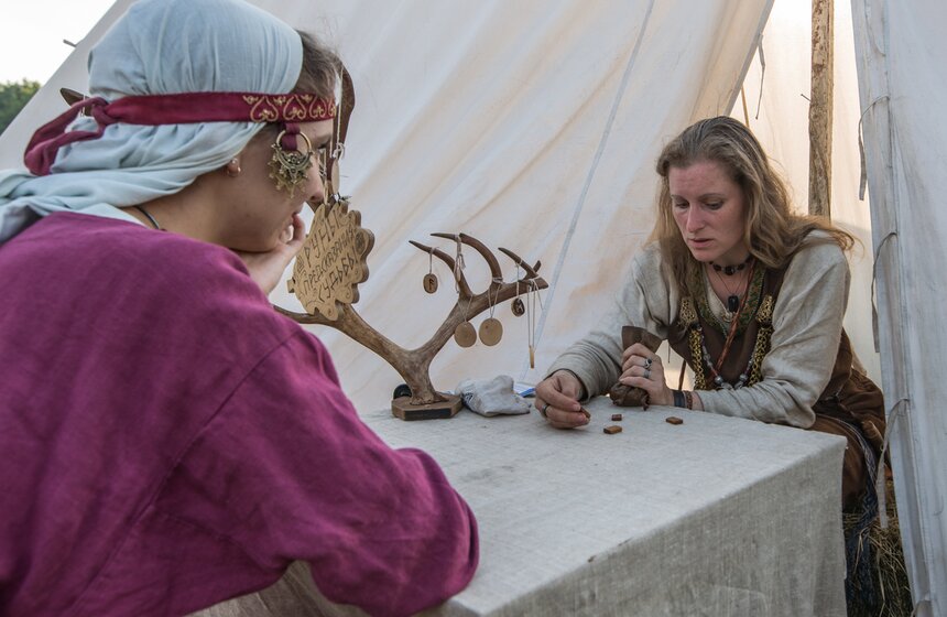 Фестиваль "Битва тысячи мечей" открылся в "Коломенском" 27 фото