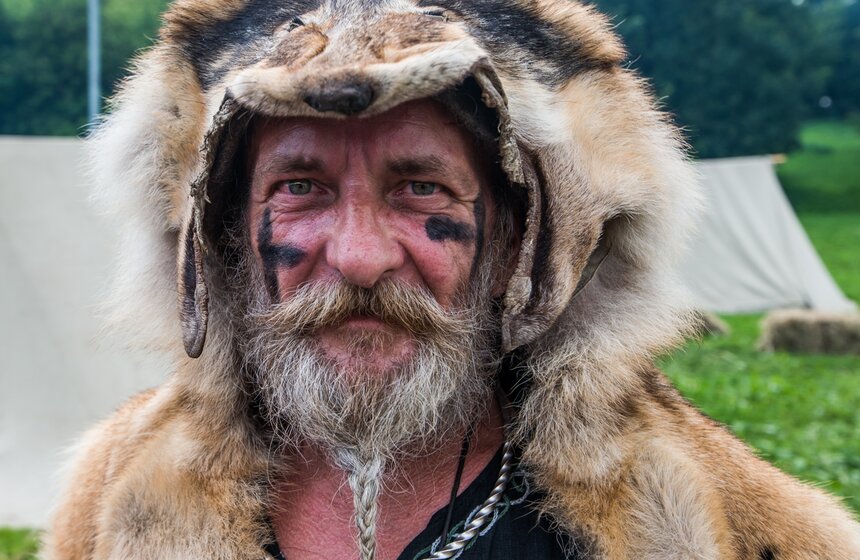 Фестиваль "Битва тысячи мечей" открылся в "Коломенском" 13 фото