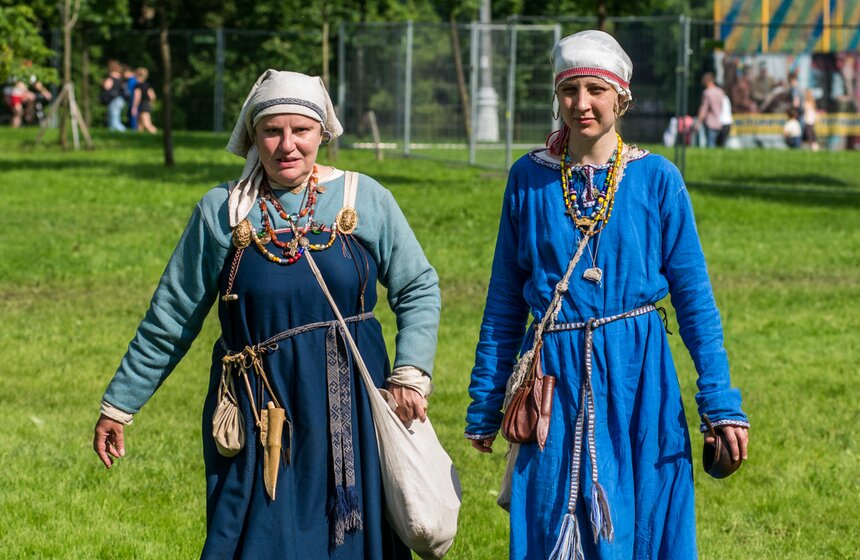 Фестиваль "Битва тысячи мечей" открылся в "Коломенском" 3 фото