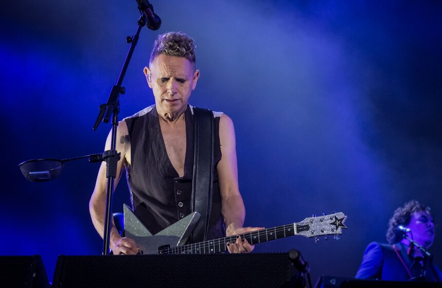 Концерт Depeche Mode на стадионе "Открытие Арена" 24 фото