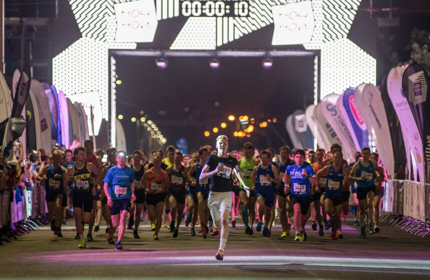 Ночной Забег прошел в Москве 15 июля 9 фото