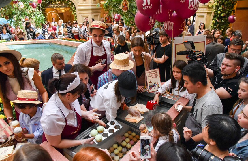 День мороженого в ГУМе. Фото 13 фото