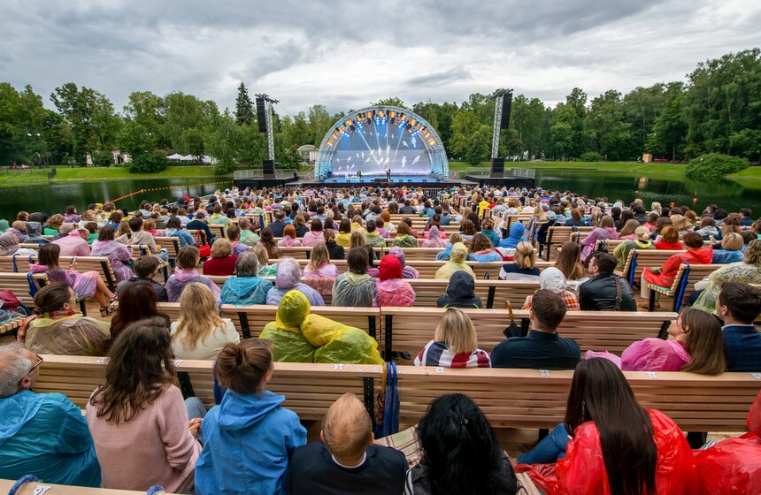 Выступление Хабенского на новой сцене Зеленого театра ВДНХ. Фото 14 фото
