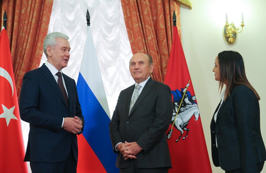 Собянин встретился с мэрами Стамбула и Бишкека. Фото 8 фото