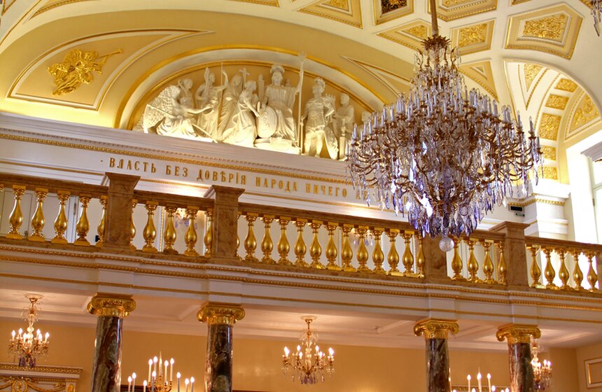 В парке "Царицыно" открывается выставка "Большой бал" 18 фото