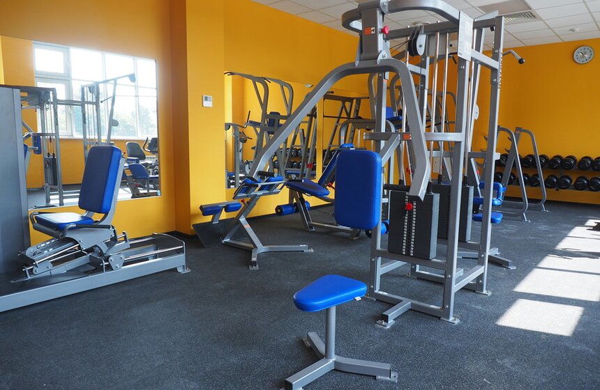 Собянин осмотрел новое футбольное поле спортивной школы "Сокол" 14 фото