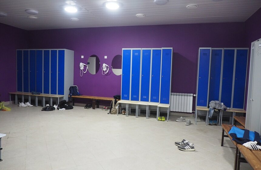 Собянин осмотрел новое футбольное поле спортивной школы "Сокол" 16 фото