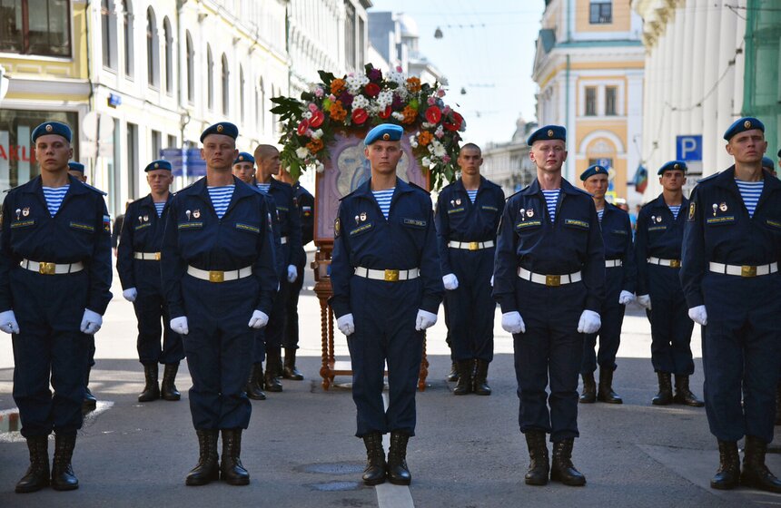 День ВДВ на улице Ильинка. Фото 4 фото