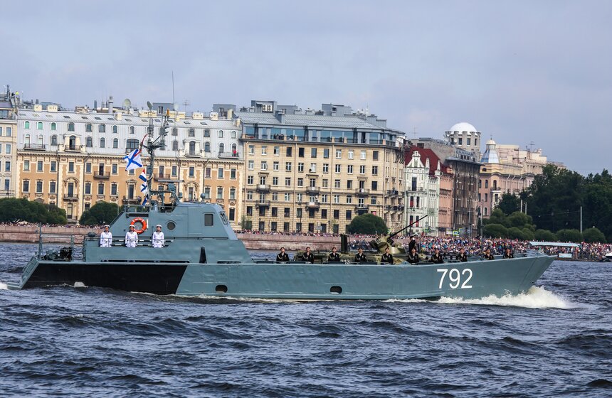 Главный военно-морской парад страны по случаю Дня ВМФ 19 фото