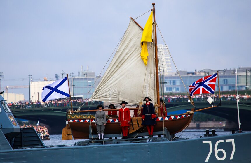 Главный военно-морской парад страны по случаю Дня ВМФ 13 фото