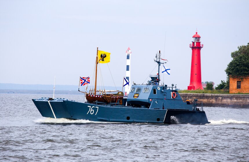 Репетиция морского парада в честь Дня ВМФ прошла в Кронштадте 5 фото