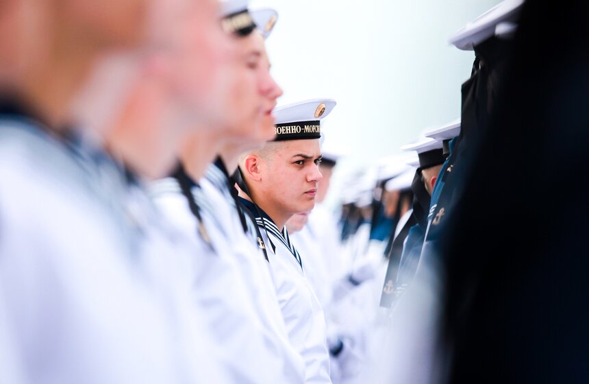 Репетиция морского парада в честь Дня ВМФ прошла в Кронштадте 6 фото
