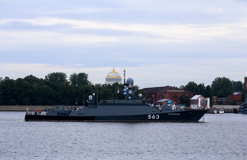 Репетиция морского парада в честь Дня ВМФ прошла в Кронштадте 11 фото