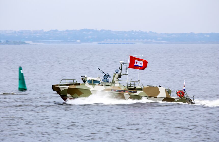 Репетиция морского парада в честь Дня ВМФ прошла в Кронштадте 2 фото