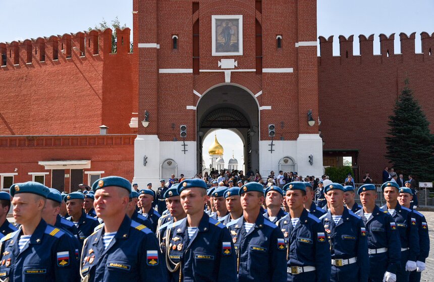 День ВДВ на улице Ильинка. Фото 17 фото