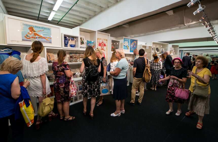 Выставка "Три фестиваля" открылась в столице 17 фото