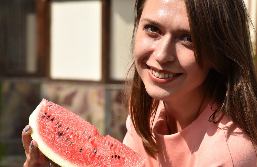 Сезон арбузов начался в Москве. Фото 21 фото