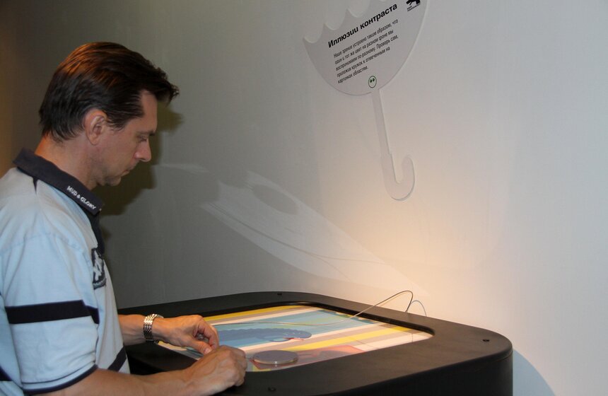 В Планетарии открылась выставка иллюзий "Мир наизнанку" 3 фото