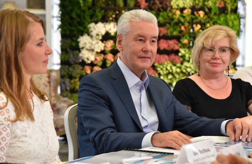 Сергей Собянин на фестивале "Цветочный джем" 5 фото