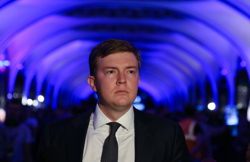 Новую серию "Игры престолов" показали в столичном метро 6 фото