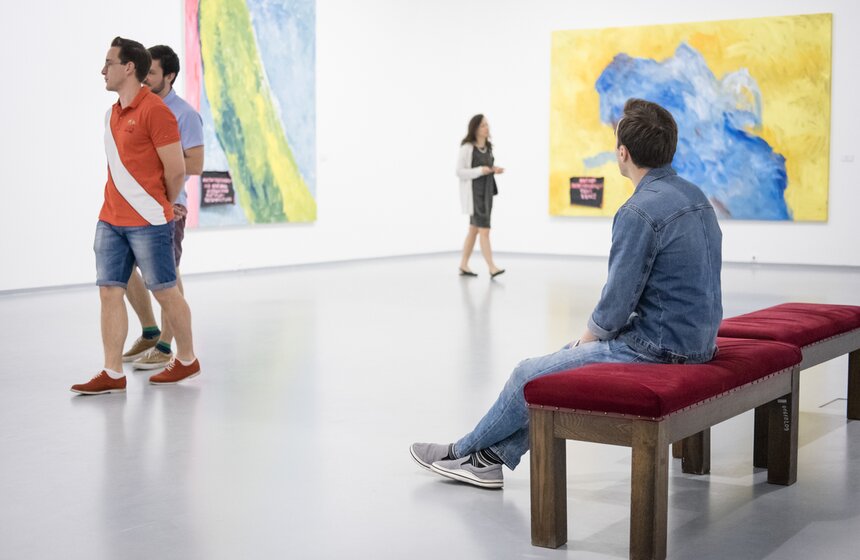 Четыре выставки фотографов и художников открылись в МАММ 31 фото