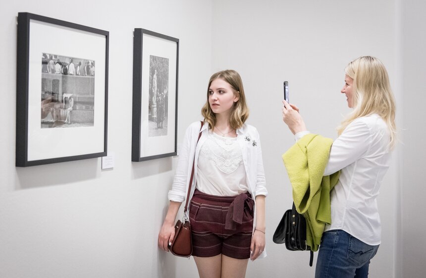Четыре выставки фотографов и художников открылись в МАММ 20 фото