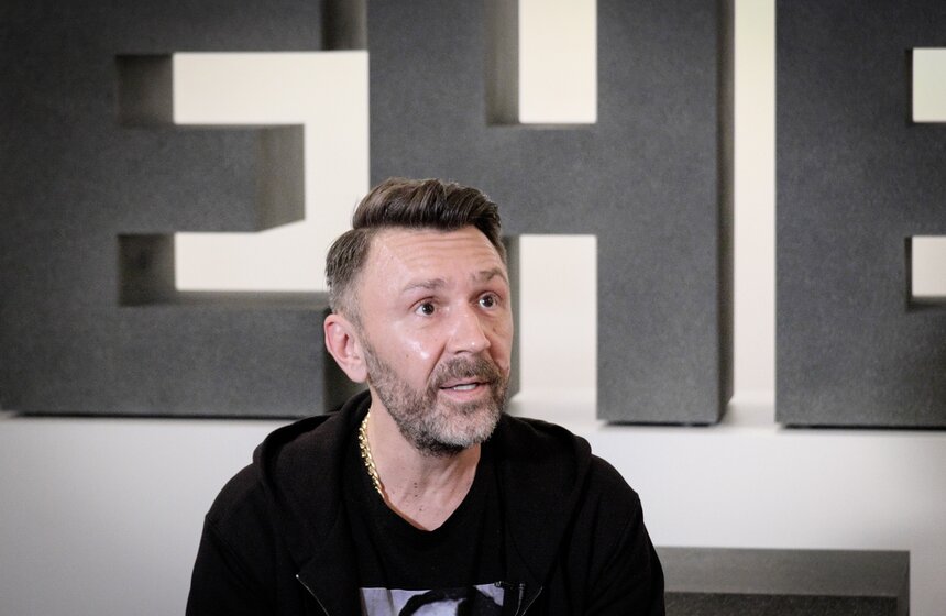 Московский музей современного искусства открыл выставку Шнурова 2 фото