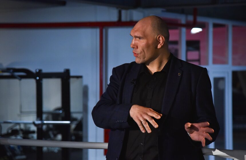 Николай Валуев на съемках программы "Важная персона" 10 фото