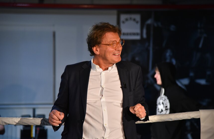 Николай Валуев на съемках программы "Важная персона" 4 фото