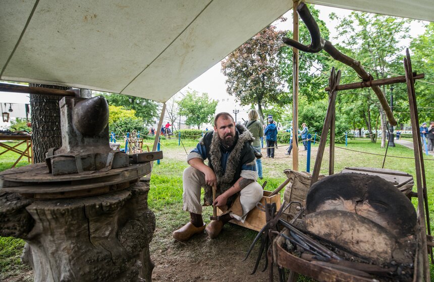Фестиваль "Времена и Эпохи. Собрание"  стартовал в Москве 7 фото