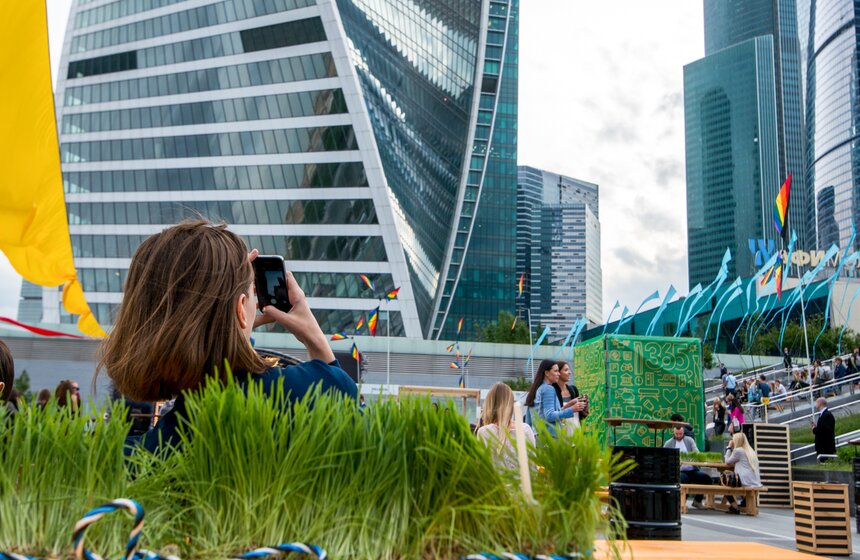 Как прошло открытие новой городской площадки "Москвы-Сити" 4 фото