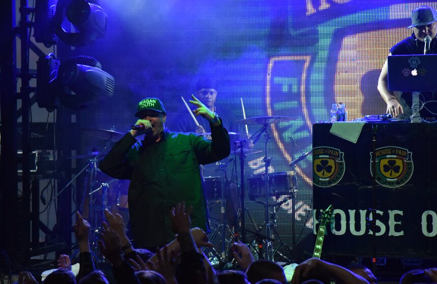 Как прошел концерт ирландской хип-хоп группы House of Pain 8 фото