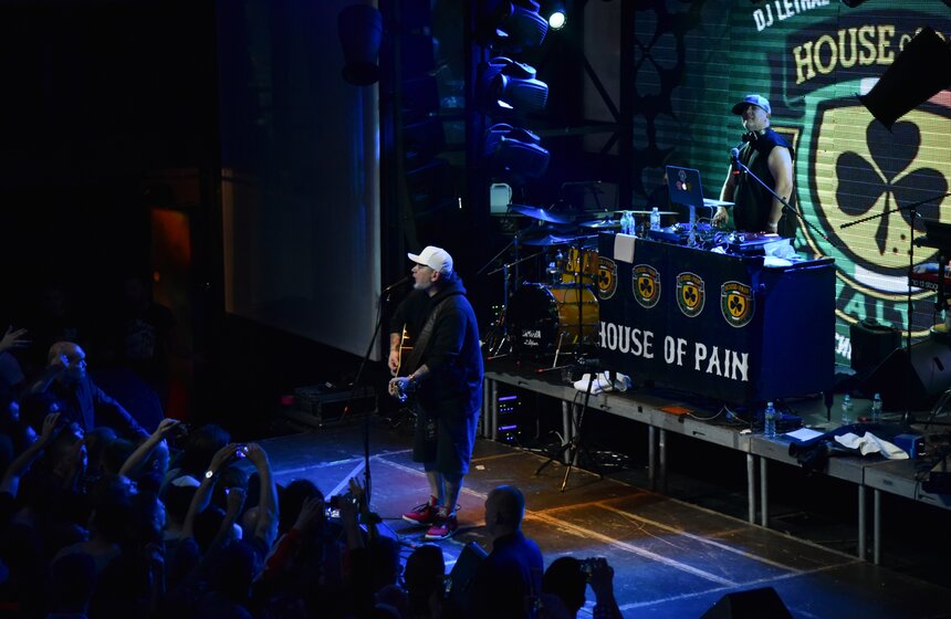 Как прошел концерт ирландской хип-хоп группы House of Pain 11 фото