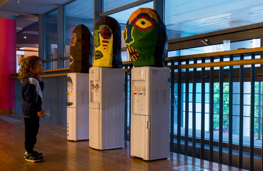 Выставка "Путешествие в мир дополненной нереальности" 21 фото