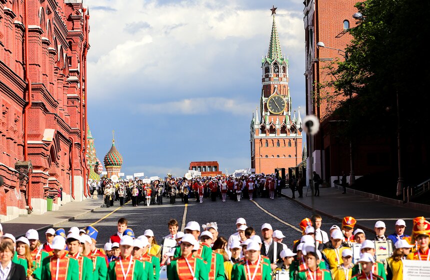 Детский духовой сводный музыкальный оркестр выступил в Москве 8 фото