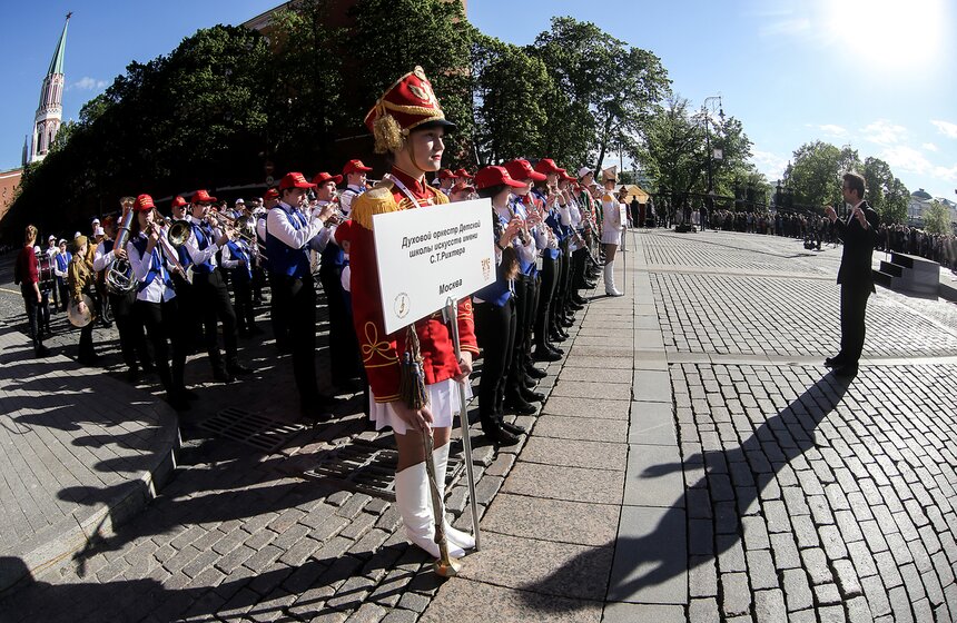 Детский духовой сводный музыкальный оркестр выступил в Москве 21 фото