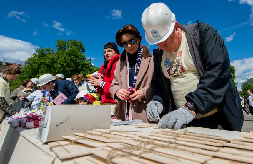 Посадка вишневого сада в рамках фестиваля искусств. Фото 25 фото