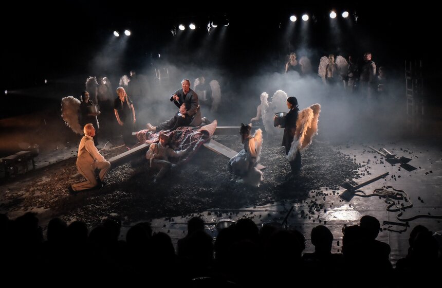 "Демона" показали на Малой сцене Театра Наций 35 фото