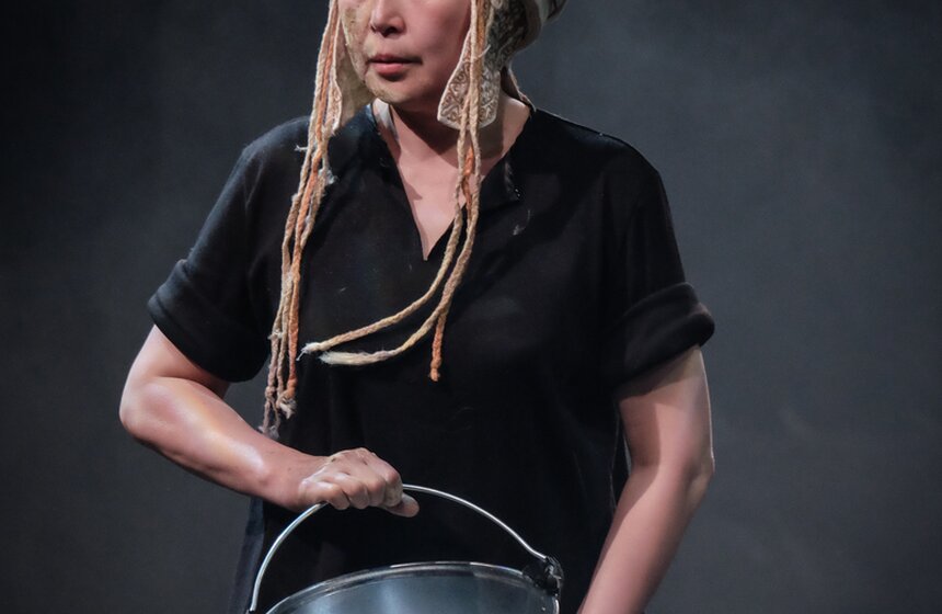 "Демона" показали на Малой сцене Театра Наций 24 фото