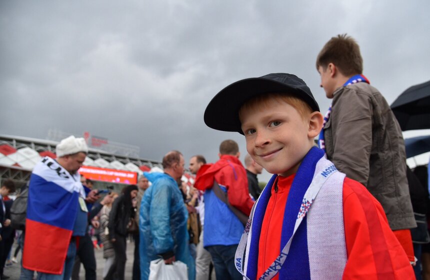 Болельщики на матче Россия – Португалия. Фото 24 фото