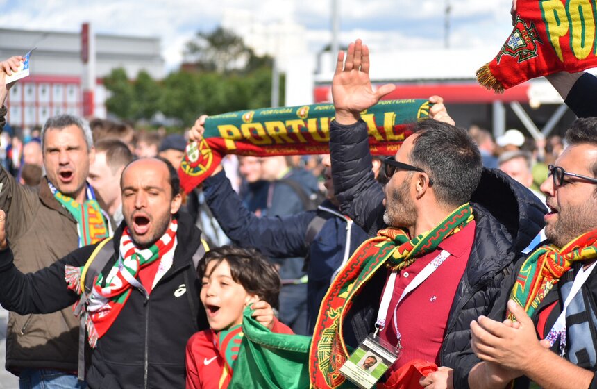 Болельщики на матче Россия – Португалия. Фото 6 фото