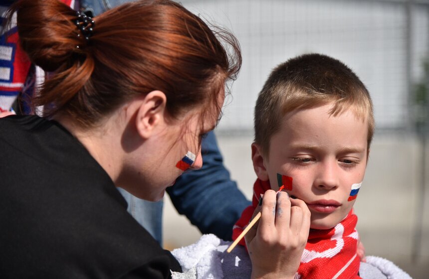 Болельщики на матче Россия – Португалия. Фото 18 фото