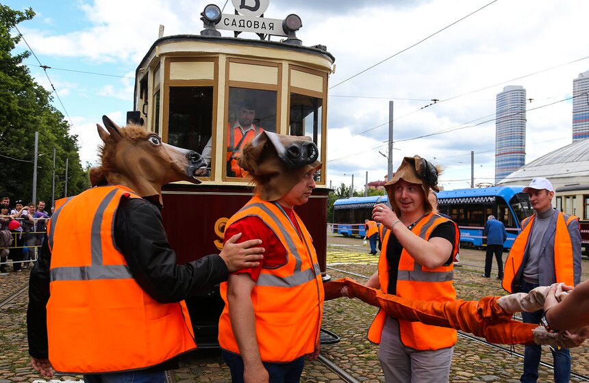 Лучшего водителя трамвая выбрали в столице 42 фото
