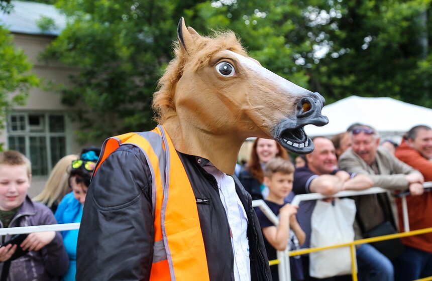 Лучшего водителя трамвая выбрали в столице 41 фото